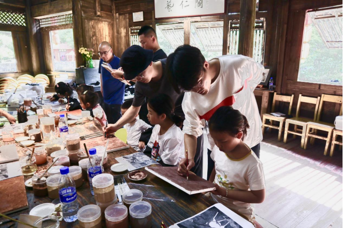 石头的超级演化 | 右满舵X福建省岩绘艺术中心开启丁屋岭岩绘研学营 配图21