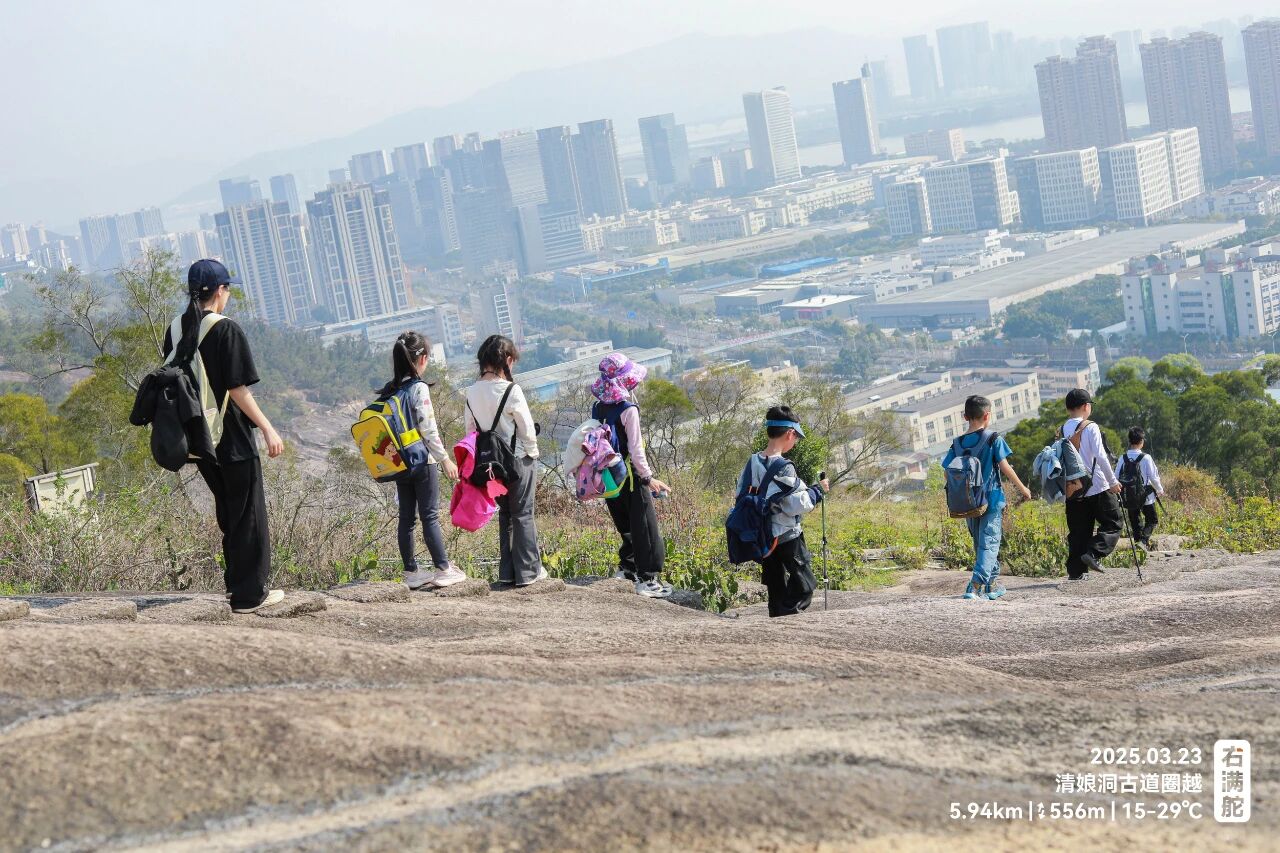 安全无上限,一直在路上 | 右满舵2025年秋季徒步成长课发布 配图19