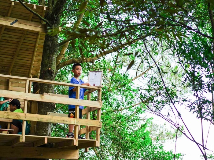 右满舵树屋建造营学员搭建的木屋